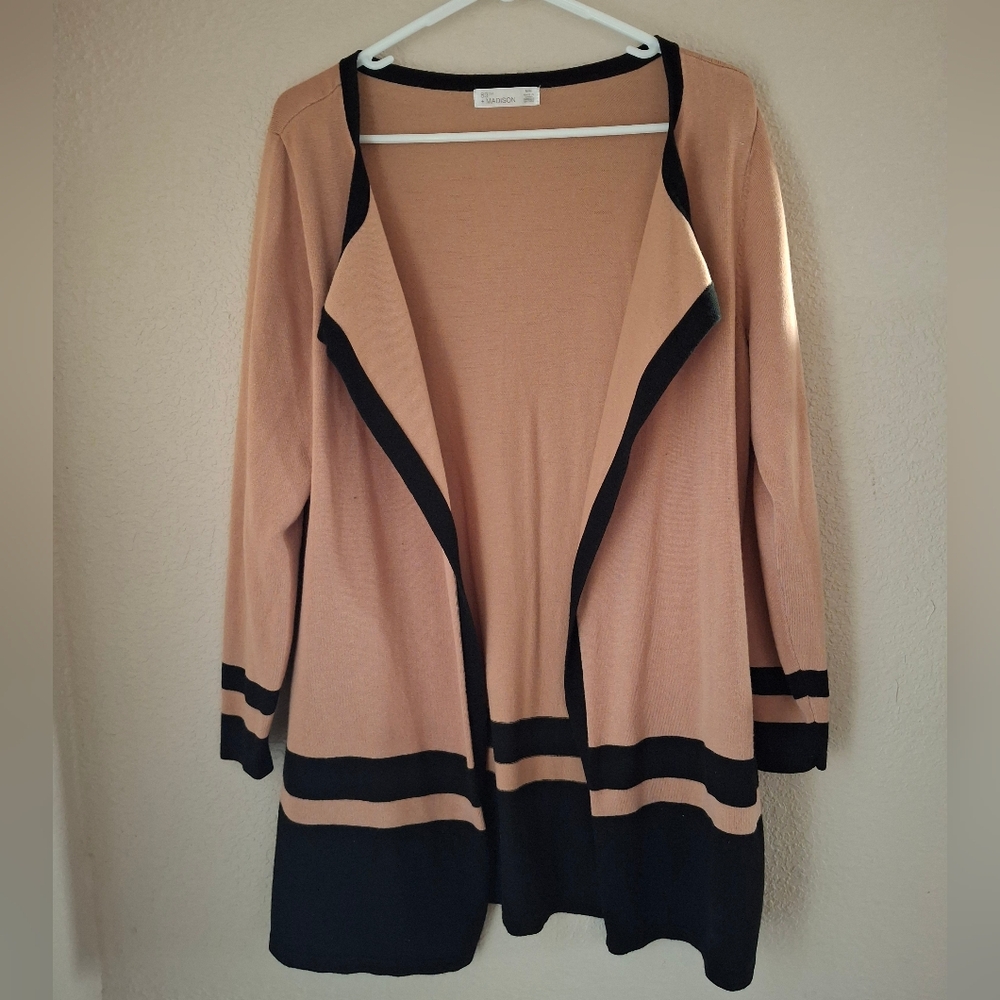 89th & Madison Tan Open Cardigan with Black Trim Medium